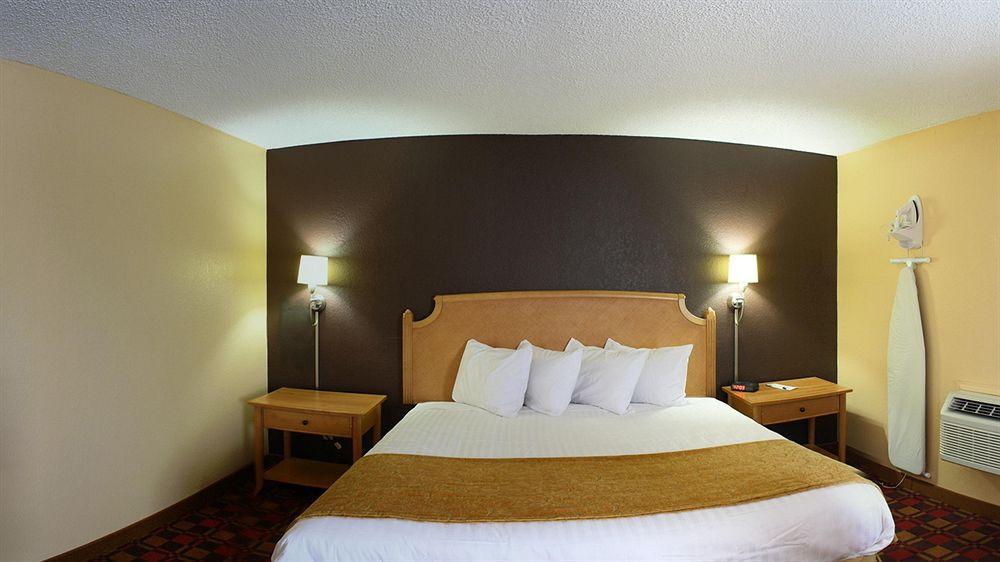 Quality Inn Hall Of Fame Κάντον Εξωτερικό φωτογραφία