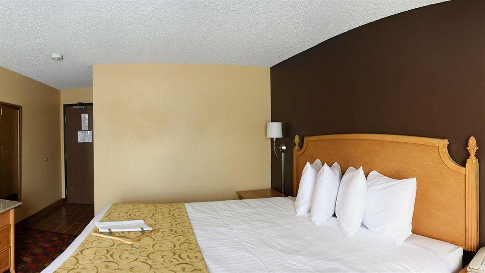 Quality Inn Hall Of Fame Κάντον Εξωτερικό φωτογραφία