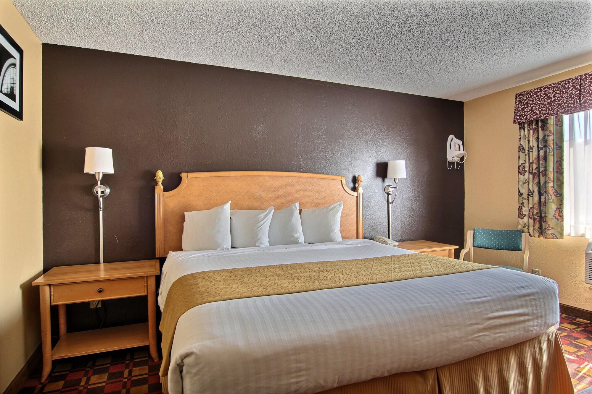 Quality Inn Hall Of Fame Κάντον Εξωτερικό φωτογραφία